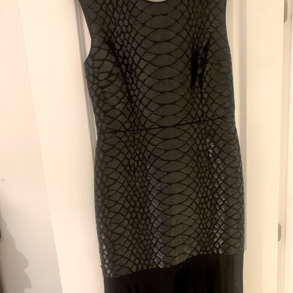 Sexy little sequin dress - Picture 2 of 4